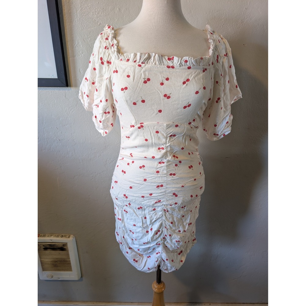 Urban‎ Outfitters feminine cherry print mini dress white / red puff sleeve size